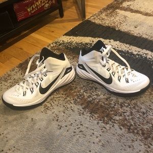 Nike hyperdunk women’s basketball sneakers